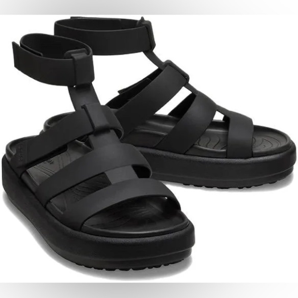 NEW Size 5 Crocs Brooklyn Luxe Gladiator